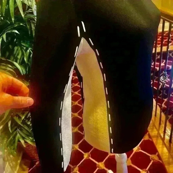 Ziani Couture Sweaters - Ziani couture sweater. Ladies Medium excellent cond  Black and White